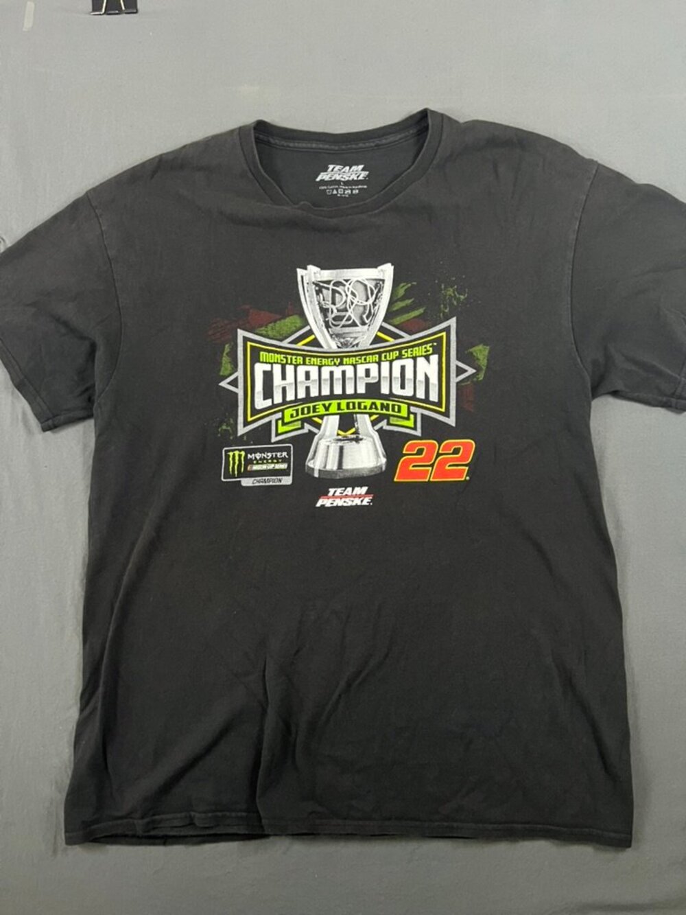 2018 Monster Nascar Racing Tshirt Joey Logano Team Penske Champion Tee Men's L